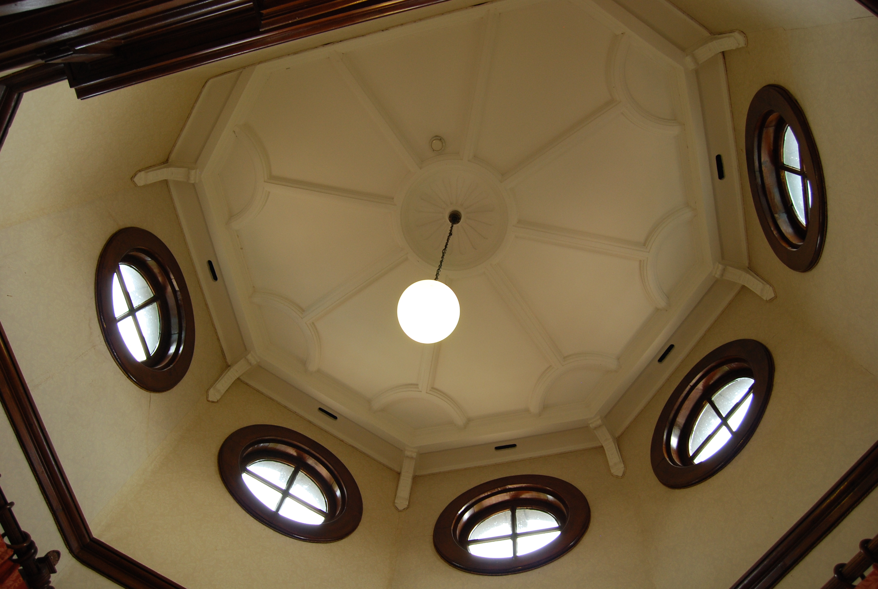 旧福岡県公会堂貴賓館_貴賓室天井