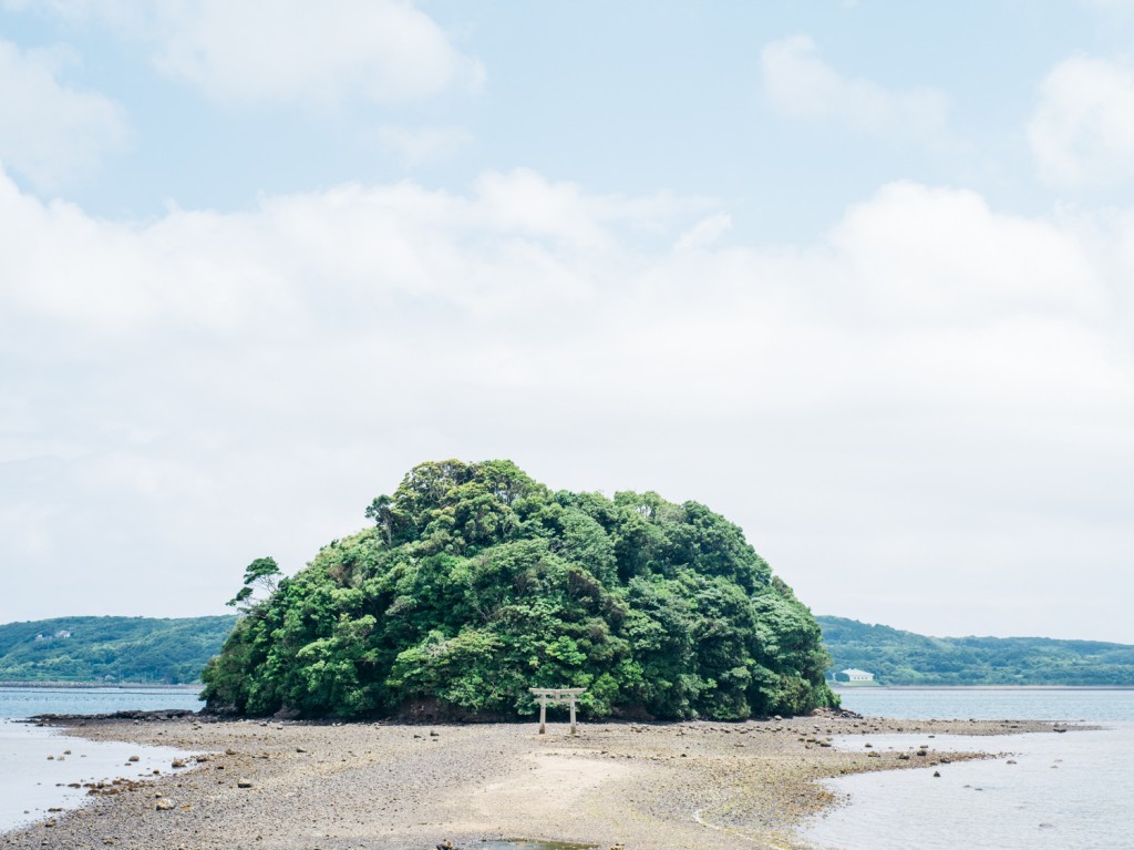 「壱岐のモンサンミッシェル」といわれる小島神社