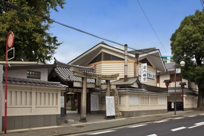 Waka Hachimangu Temple