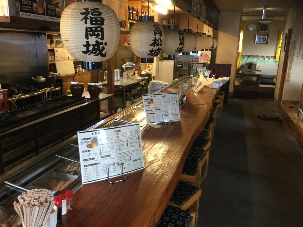 焼鳥本陣 本店 福岡 博多の観光情報が満載 福岡市公式シティガイド よかなび