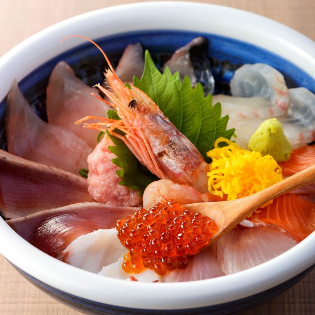 ■毎朝仕入れる鮮魚で『海鮮丼・定食・一品料理』が味わえます！