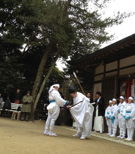 神弓を授かる弓取式