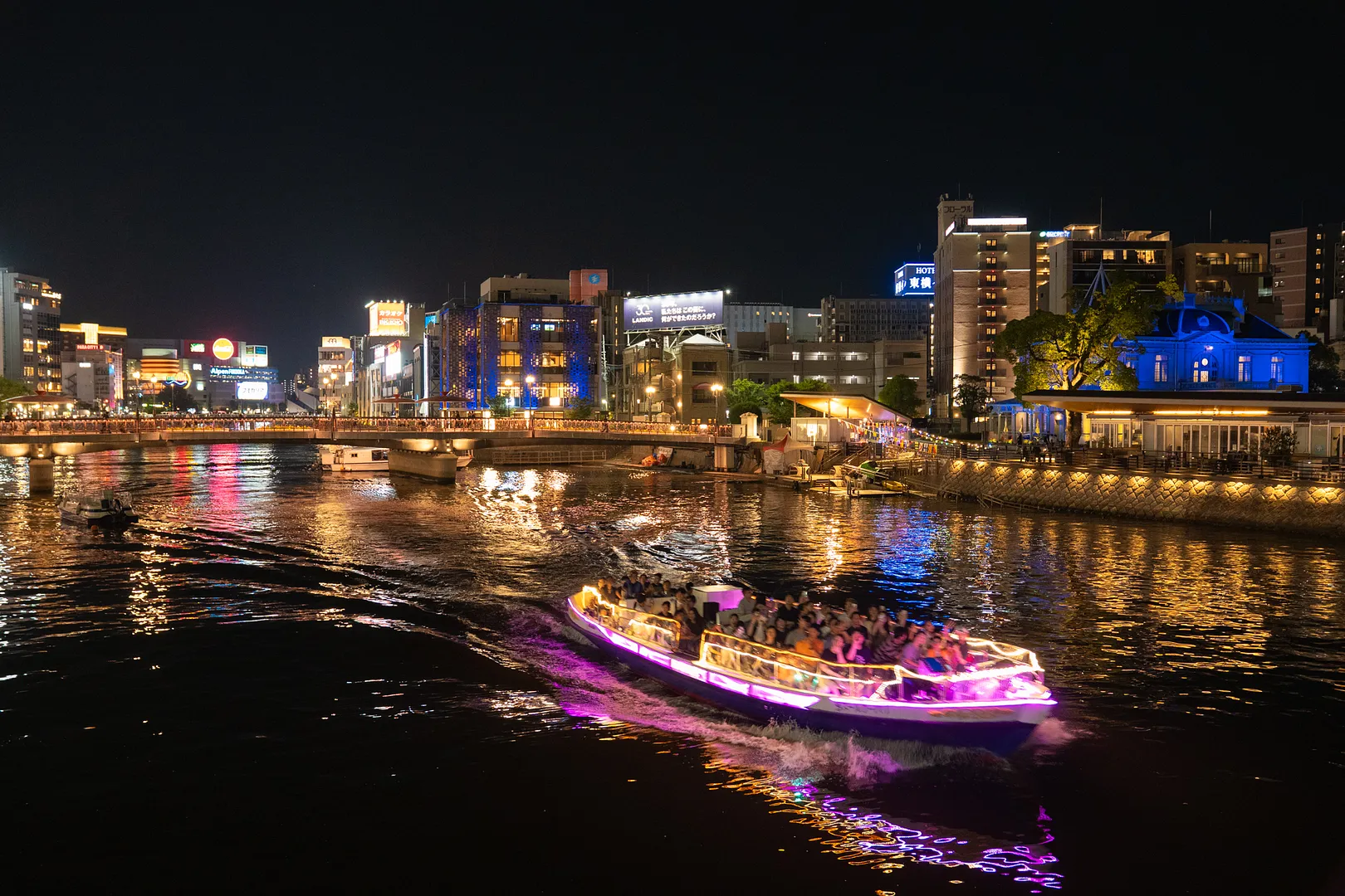 福岡の夜を満喫！屋台・クルーズ・中洲まで魅力あふれるおすすめナイトスポット1