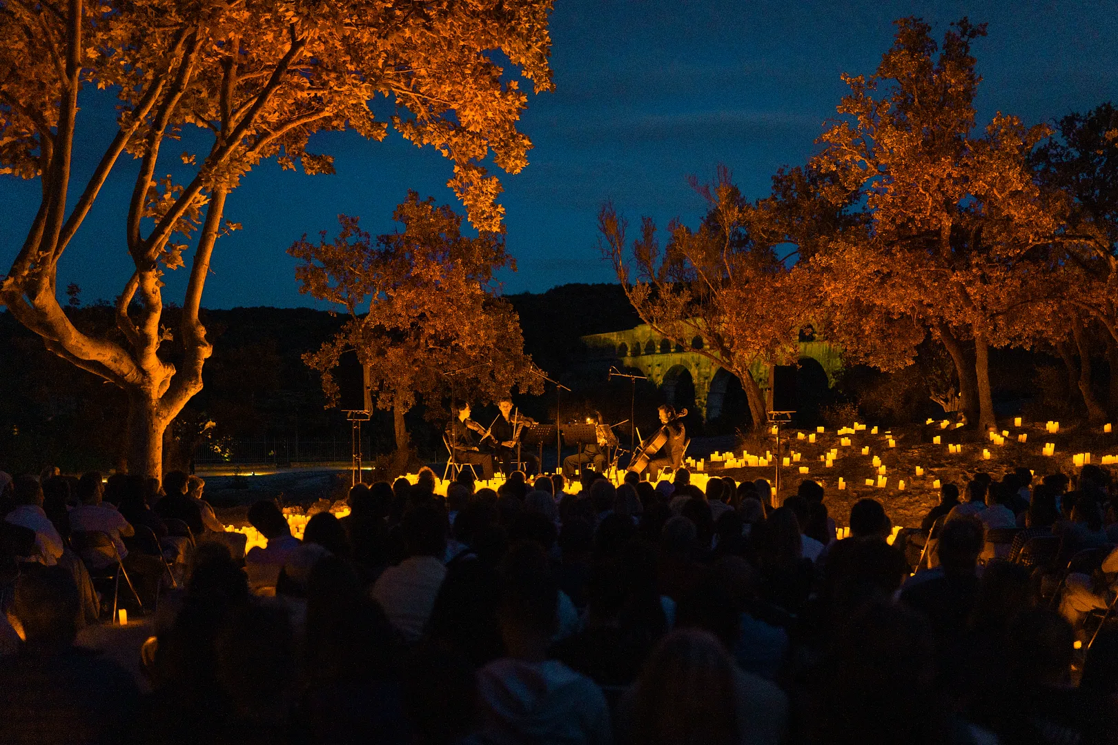 573655-Candlelight_MEDIAKIT_OPEN-AIR_2024_06_16_Promenade-du-Pont-du-Gard_PONT-DU-GARD_FR_10-6cfff2-original-1737986916.jpg