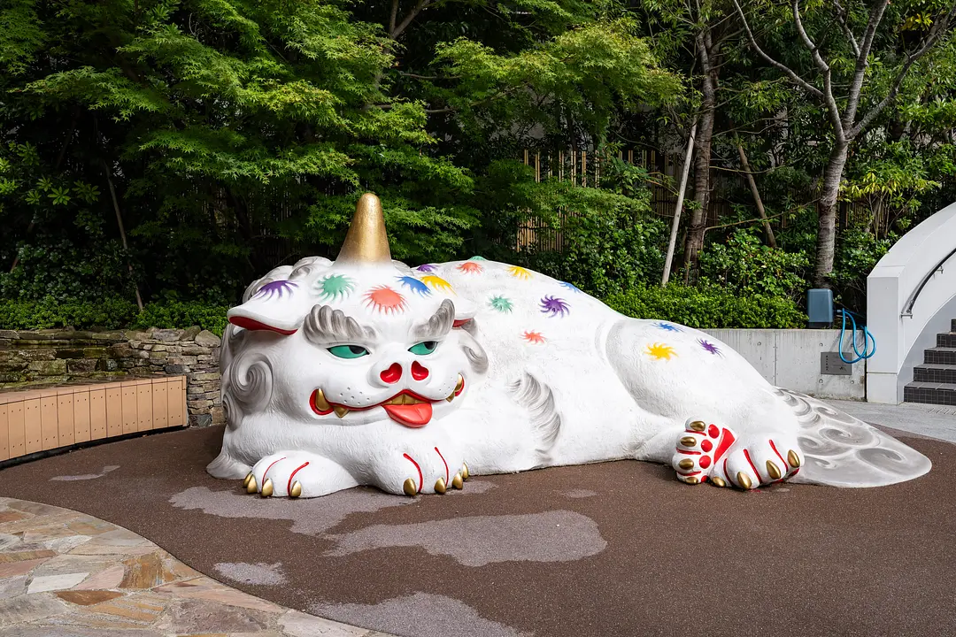 福岡市内のハートスポット5選 大名の大狛犬2