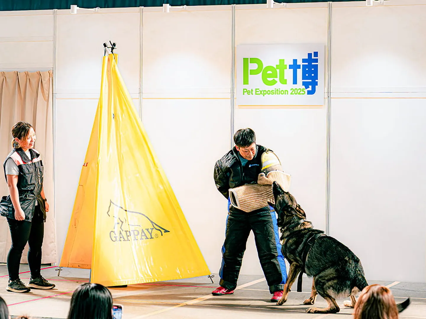 警察犬・救助犬デモ.jpg