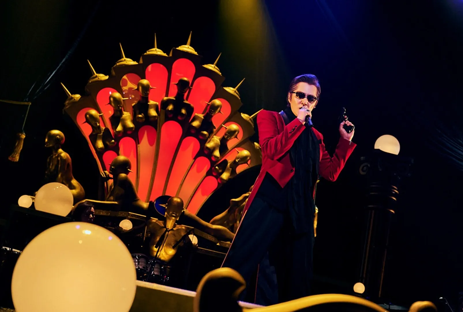 石井竜也_1000.jpg