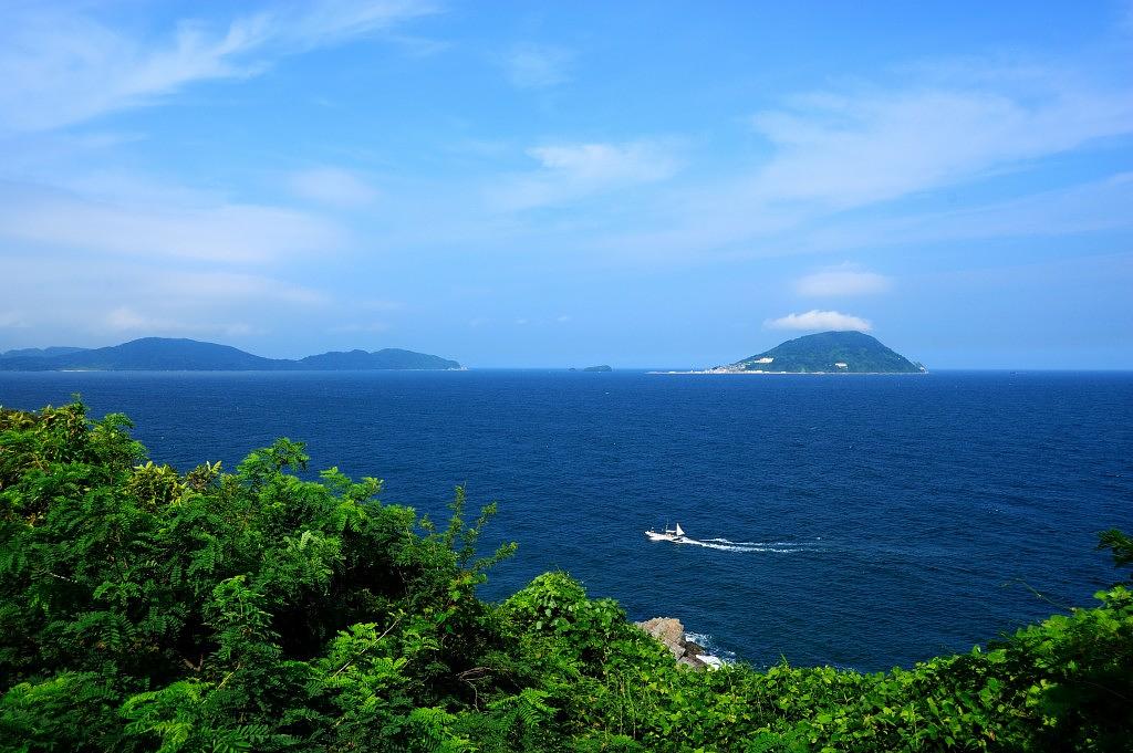 feature_04_island_01