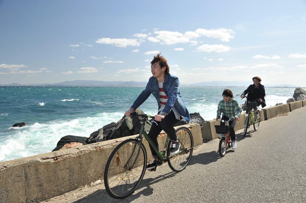 志賀島海沿い道路