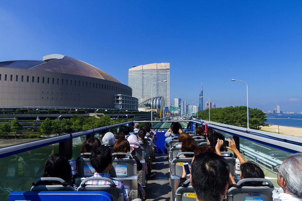 オープントップバス走行の様子