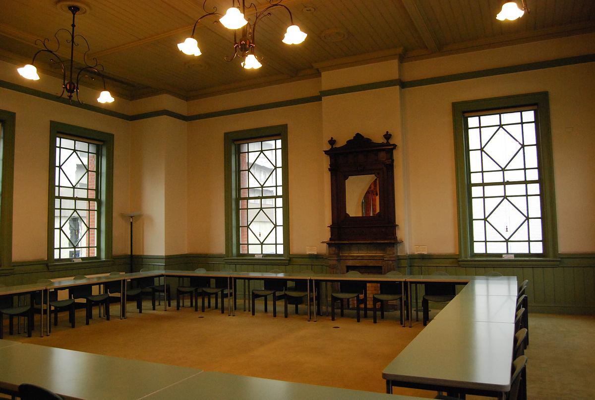 福岡市赤煉瓦文化館_会議室1