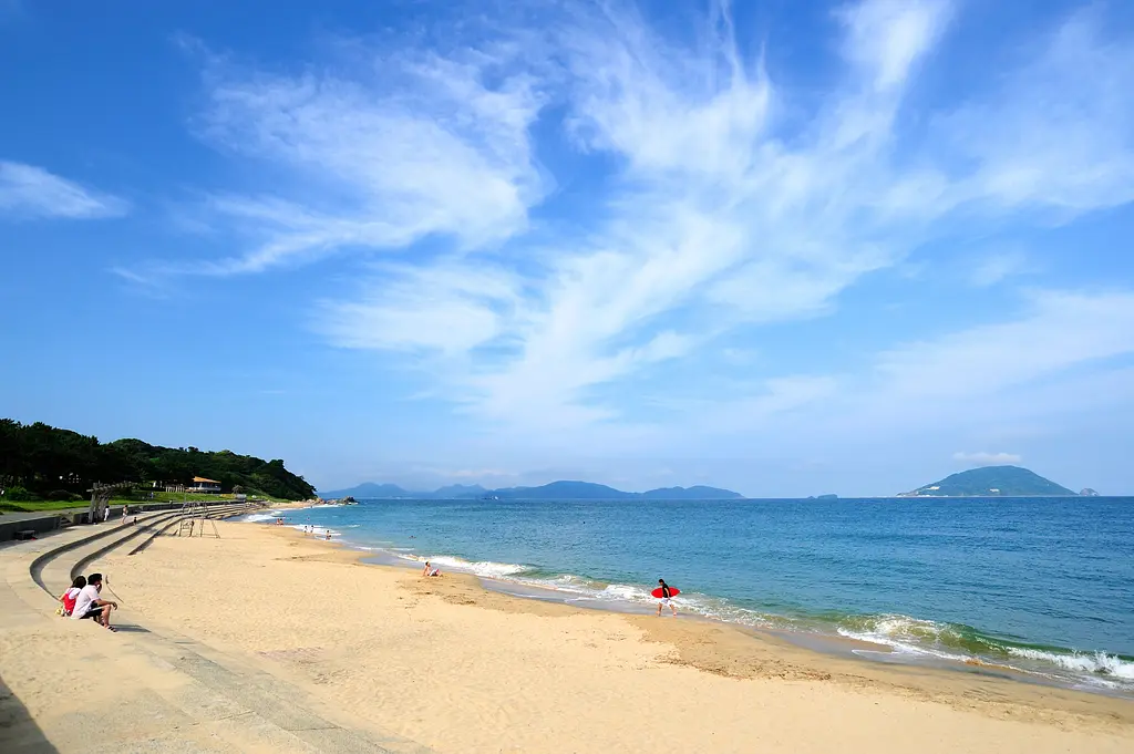 勝馬海水浴場 | 観光スポット一覧 | 【公式】福岡市観光情報サイト よかなび