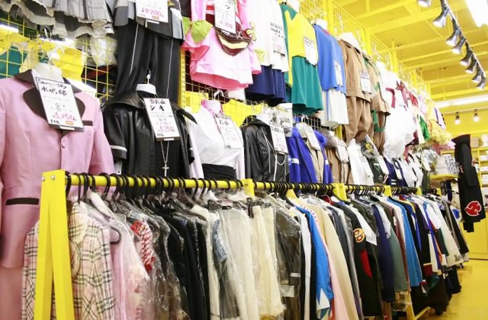 まんだらけ 福岡 店