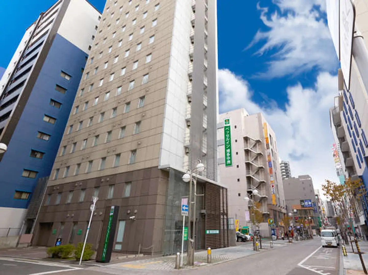 ベッセル イン 博多 中洲