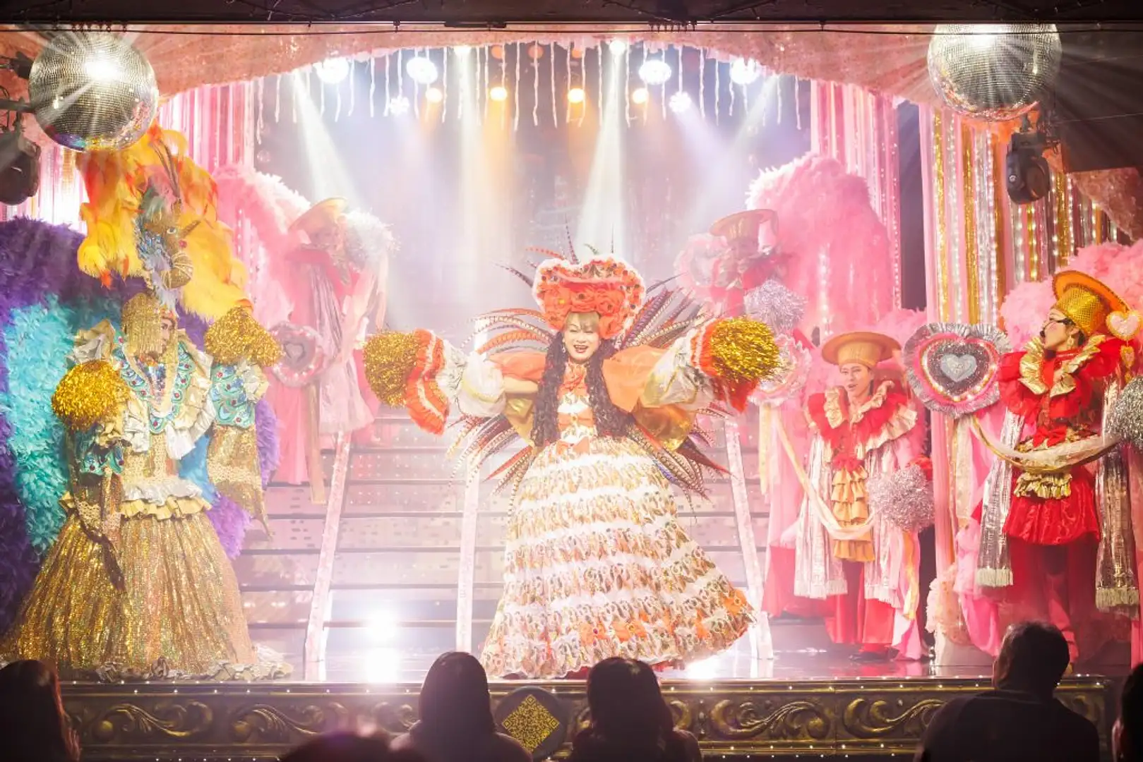 福岡発！唯一無二のエンターテインメント施設「あんみつ姫」 | 特集